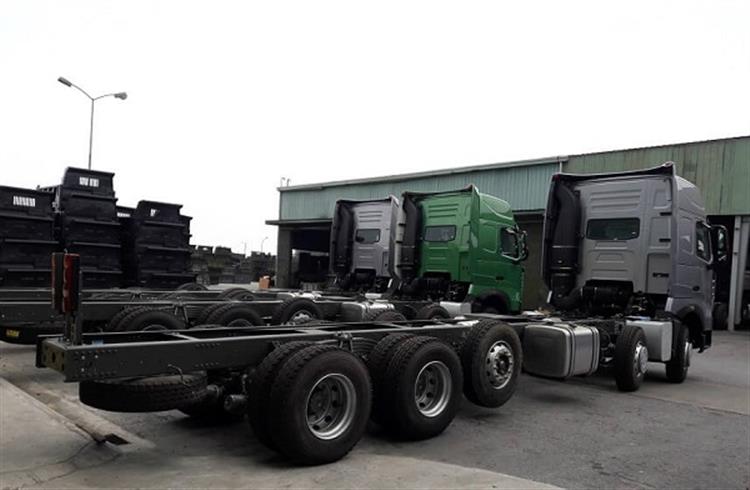 Xe tải thùng Howo 5 chân 336hp A7